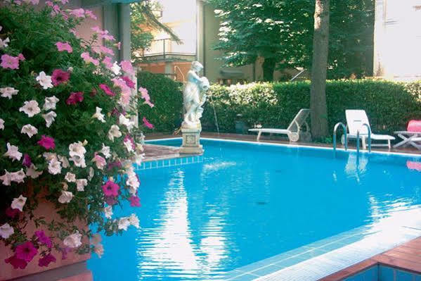Residenza Villa Lidia Riccione Dış mekan fotoğraf